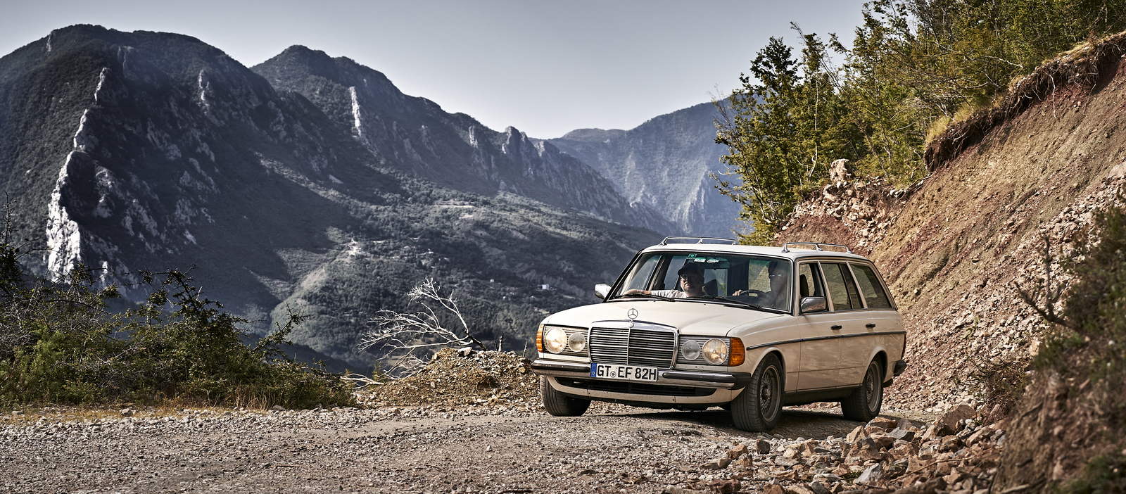 Roadtrip Albanien with Mercedes W123 300 TD