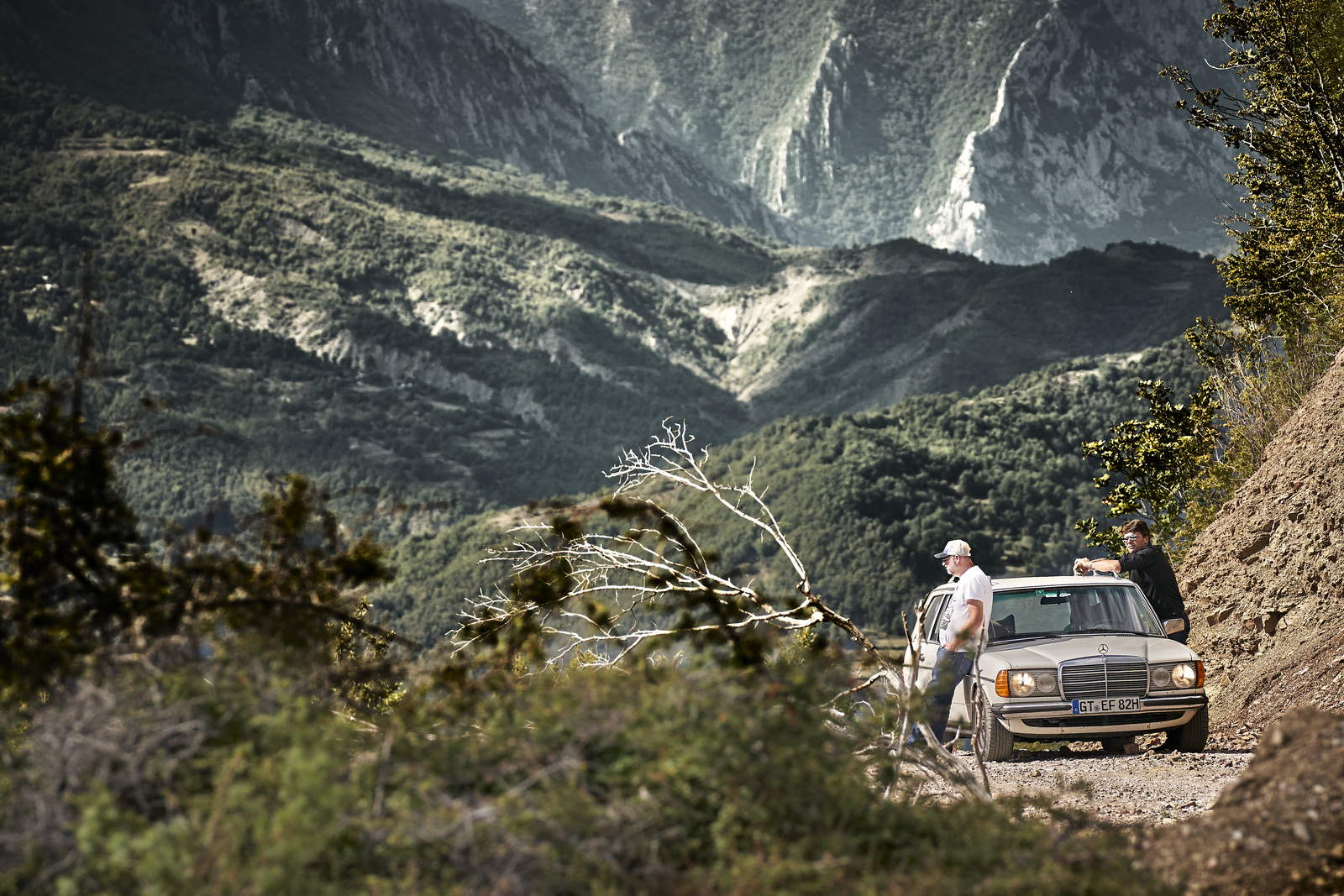 Roadtrip Albanien with Mercedes W123 300 TD