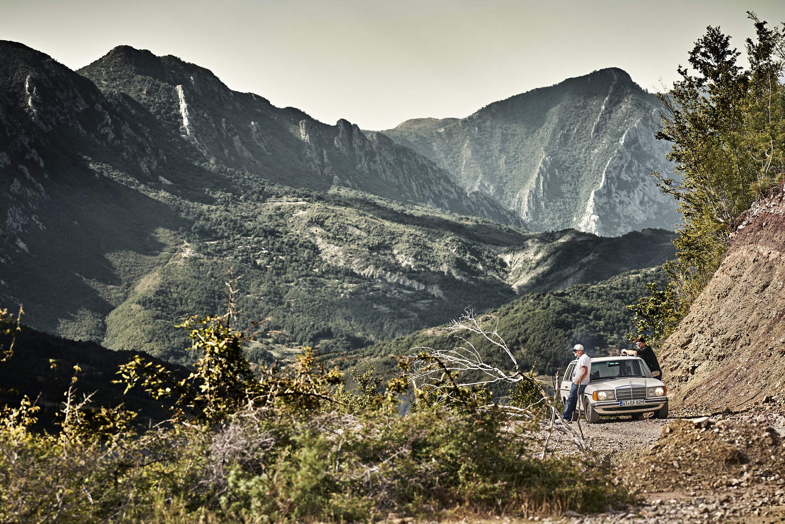 Roadtrip Albanien with Mercedes W123 300 TD