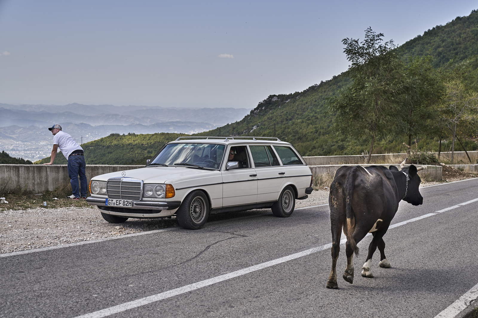 Roadtrip Albanien with Mercedes W123 300 TD
