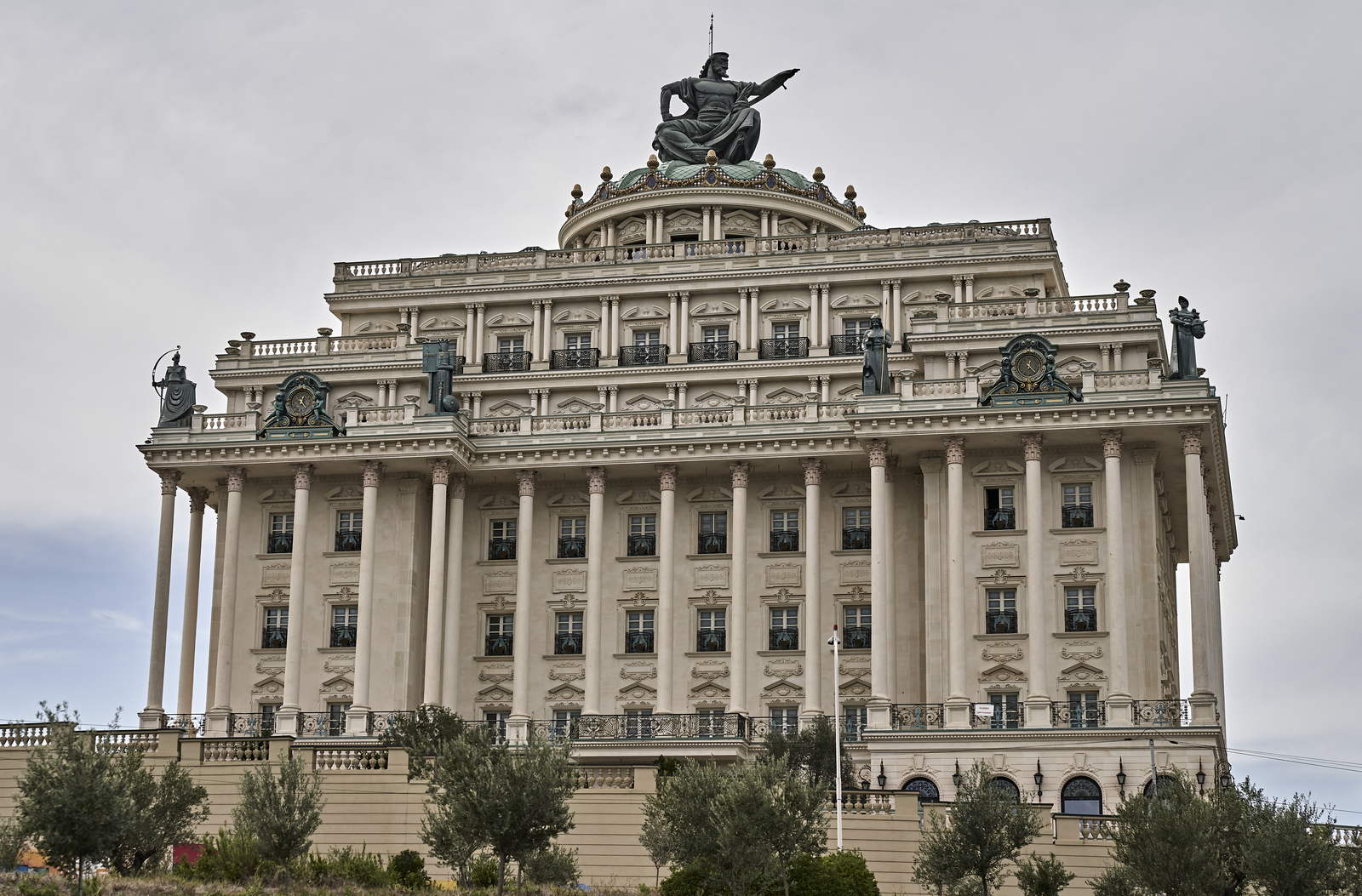 Roadtrip Albanien with Mercedes W123 300 TD
