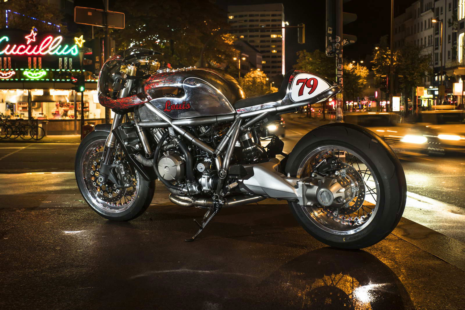 Louis Honda VFR 1200 Lemmy 019