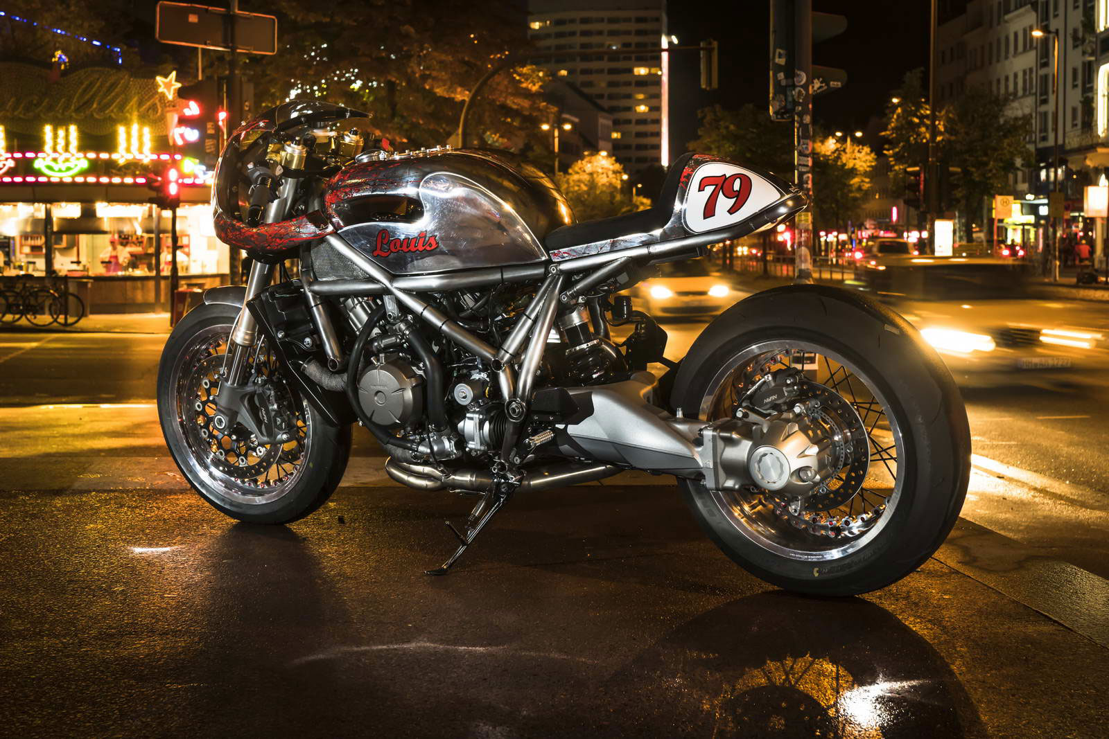 Louis Honda VFR 1200 Lemmy 020