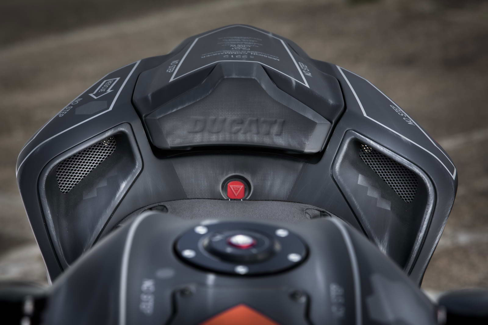 Ducati Stelth Fighter 039