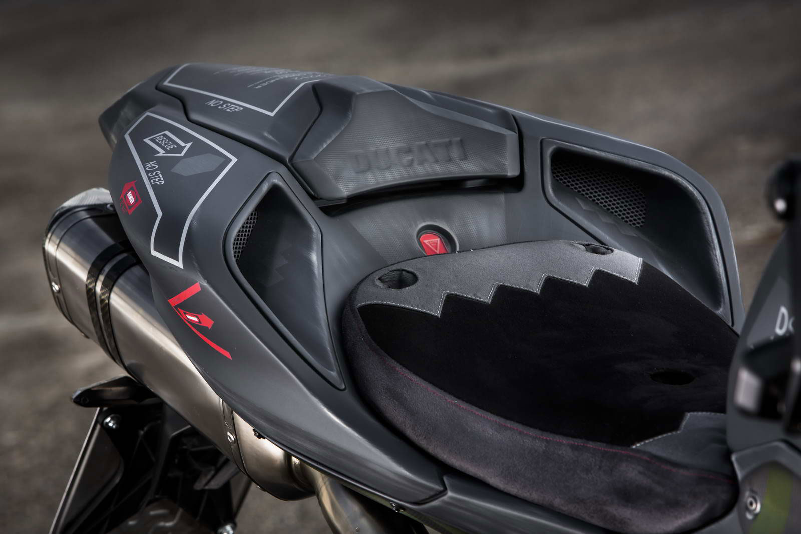 Ducati Stelth Fighter 040