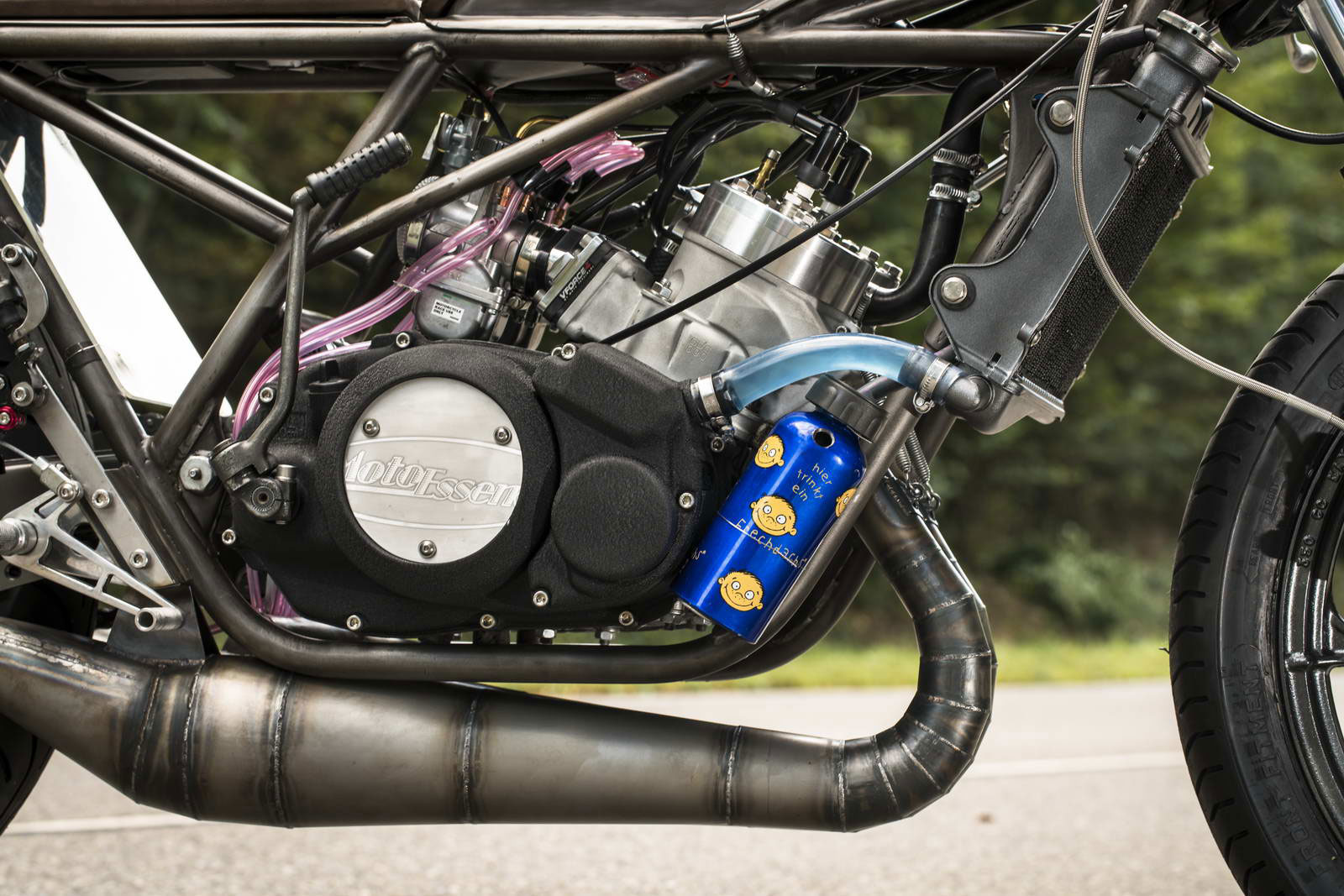 Moto Essence RD 350 005