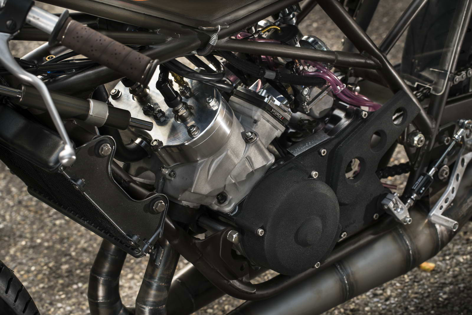 Moto Essence RD 350 029